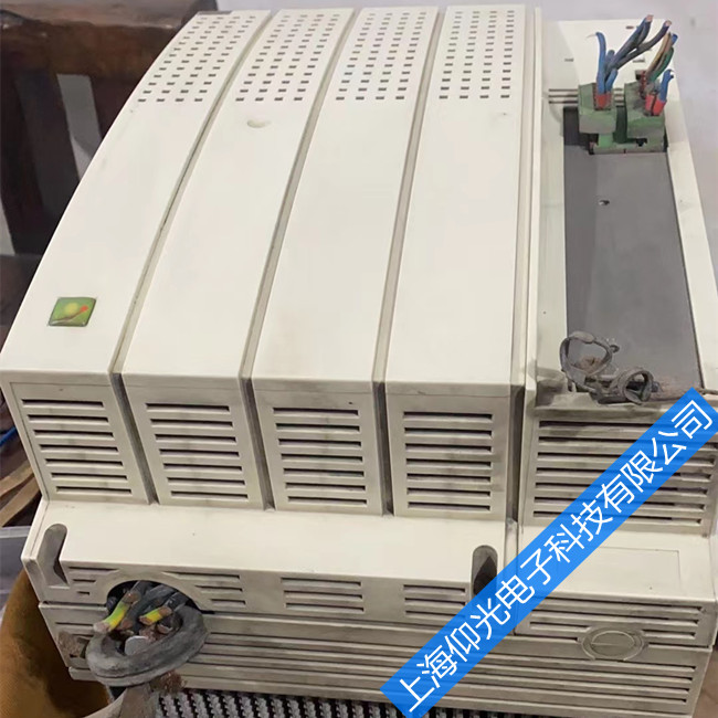 LENZE׃le82ev223k4b201(bo)Lp1S